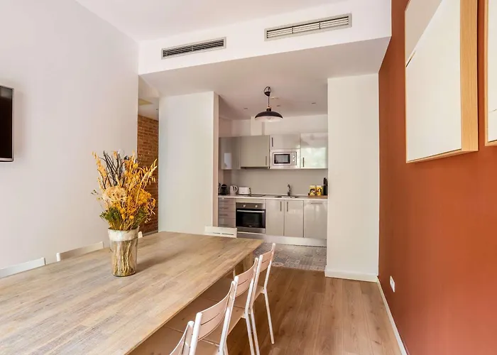 The Collection - Very Spacious Eixample 4bd 4ba Apartment