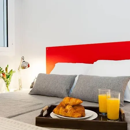 Perfectly Located 4bed 4bath In 3 1 * Barcelona