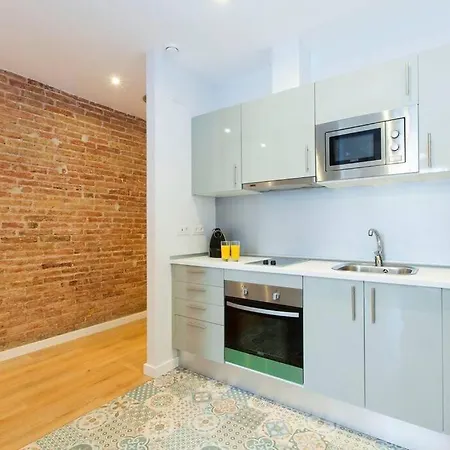 Perfectly Located 4bed 4bath In 3 1 Apartamento Barcelona