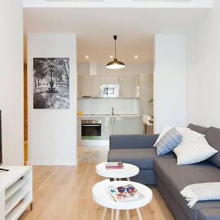Perfectly Located 4bed 4bath In 3 1