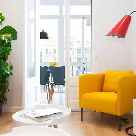 Very Spacious Eixample 4Bd 4Ba Apartment